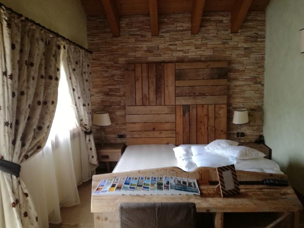 Hotel Bait De Angial リヴィーニョ エクステリア 写真