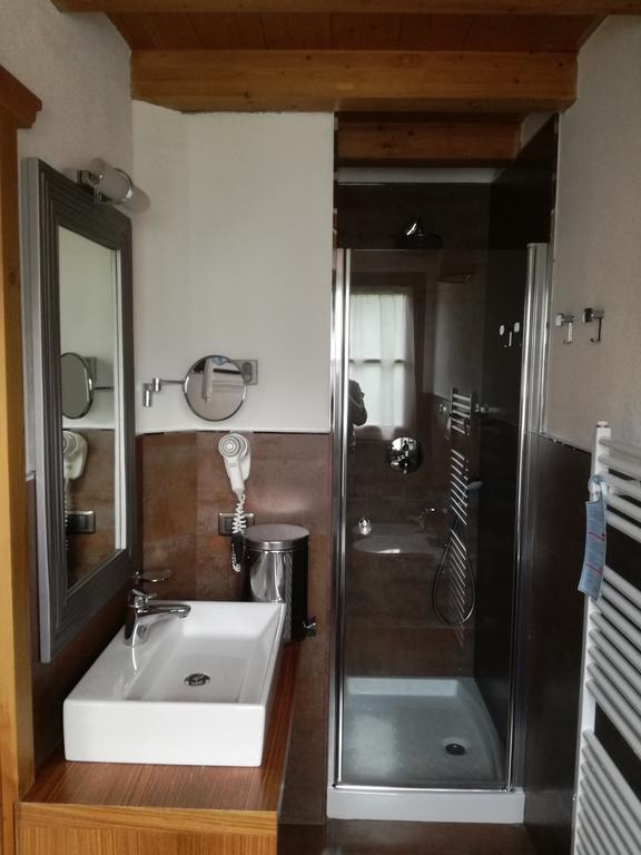 Hotel Bait De Angial リヴィーニョ エクステリア 写真